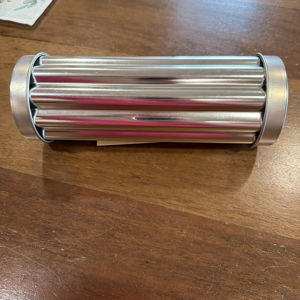 Pampered Chef Scalloped Bread Tube #1565 Loaf Pan & Use/Care/Recipe cards